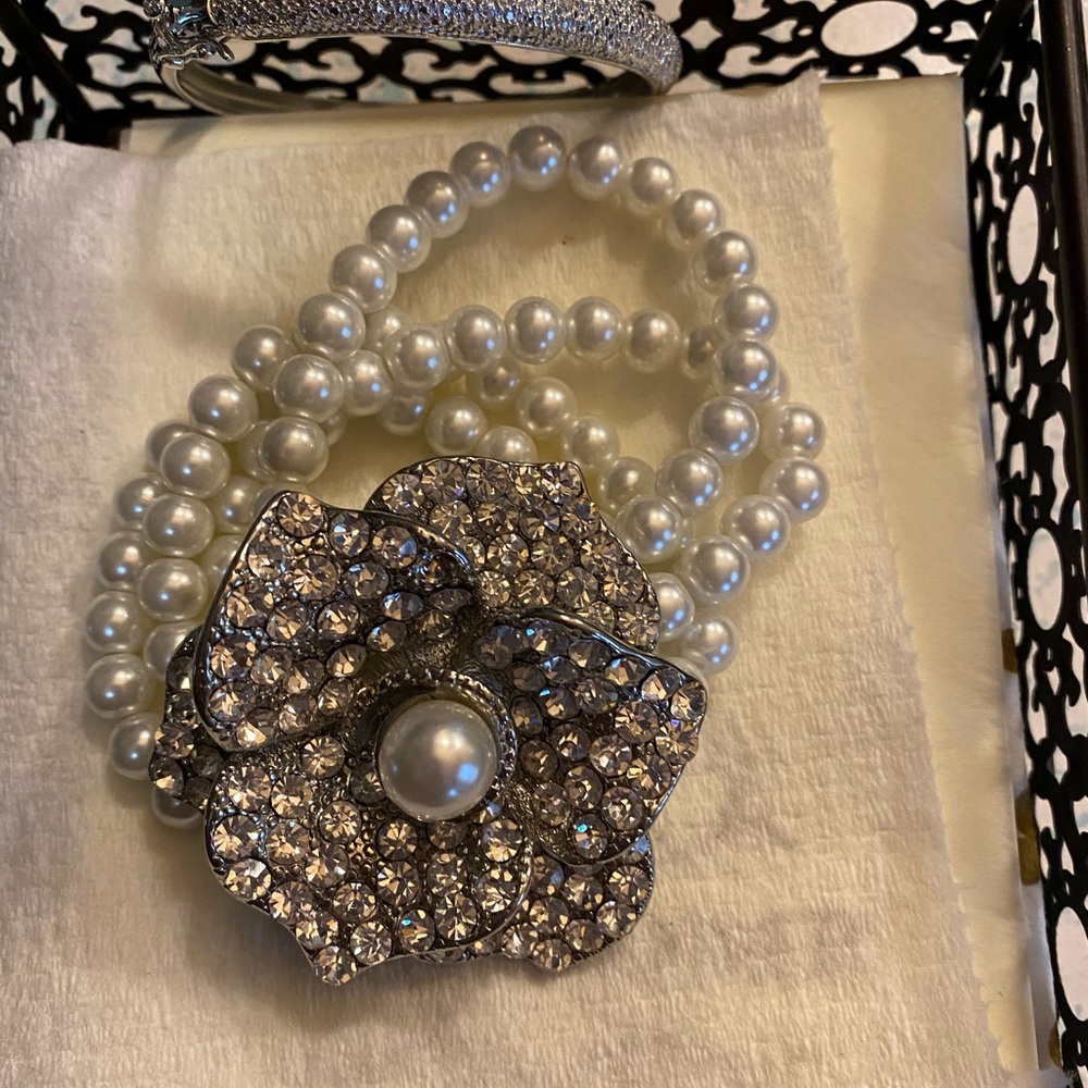 (2) Bracelets - Picture 4 of 7